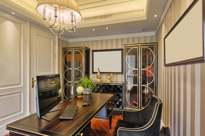 - Decor Hint