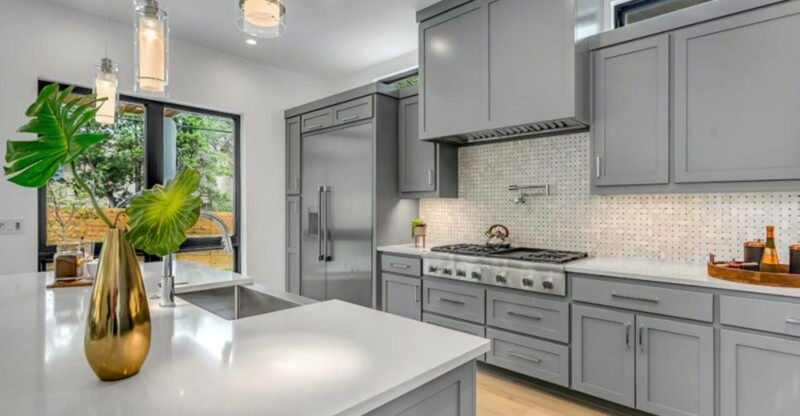 Designers Reveal 15 Kitchen ‘Icks’ That Are Dealbreakers For Georgia Buyers