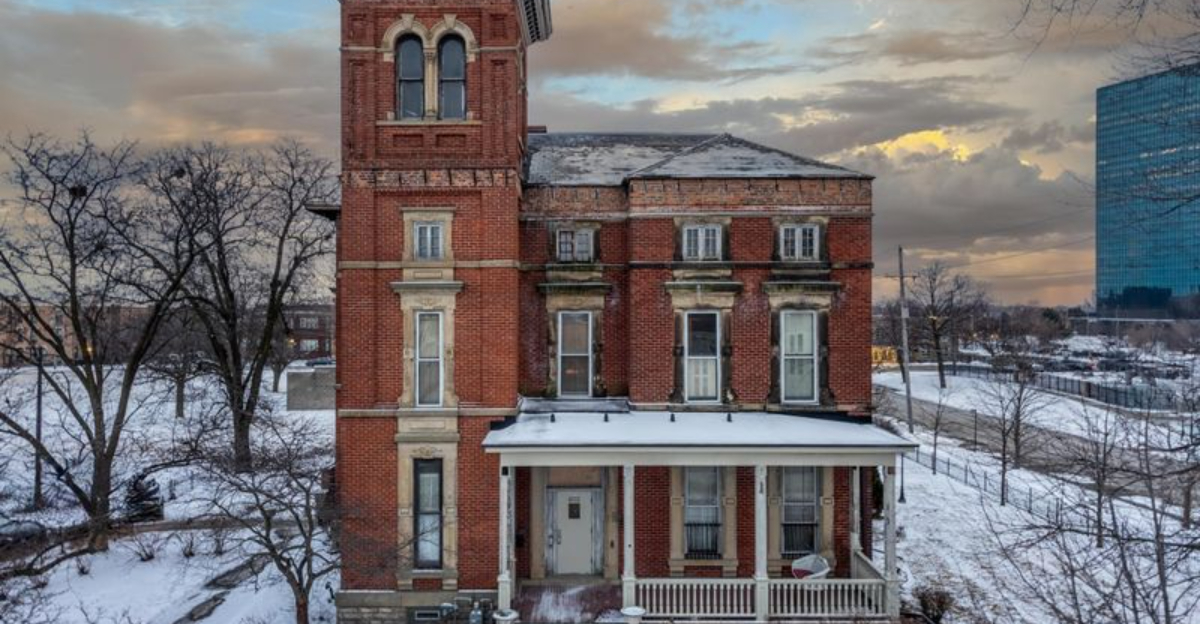 From Brick To Porch Detail 7 Historic Toledo Exteriors And 5 That Steal The Show - Decor Hint