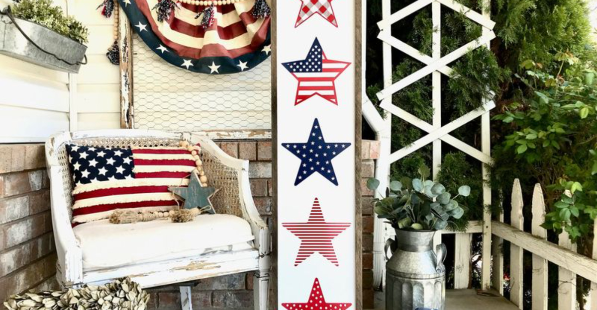 Make Your Fourth Sparkle With These 16 Red White & Blue Decor Tips - Decor Hint Make Your Fourth Sparkle With These 16 Red White Blue Decor Tips - Decor Hint