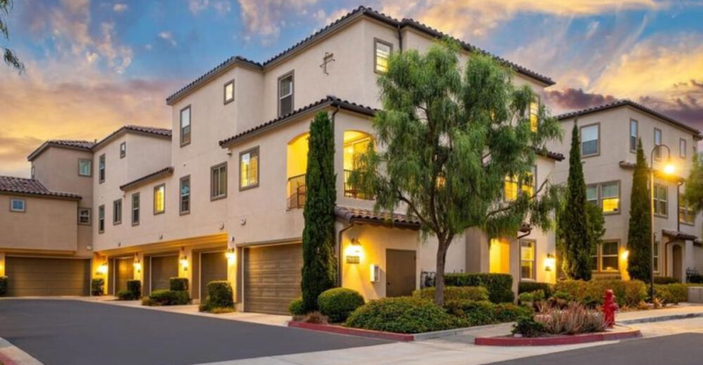 Oceansides Housing Scene Points To 7 Home Styles Dropping In Price And 6 Gaining Interest - Decor Hint