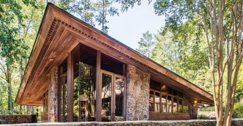 These 10 Atlanta Homes Show How To Pull Off A Desert-Inspired Exterior Look