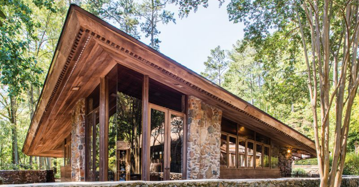 These 10 Atlanta Homes Show How To Pull Off A Desert Inspired Exterior Look - Decor Hint