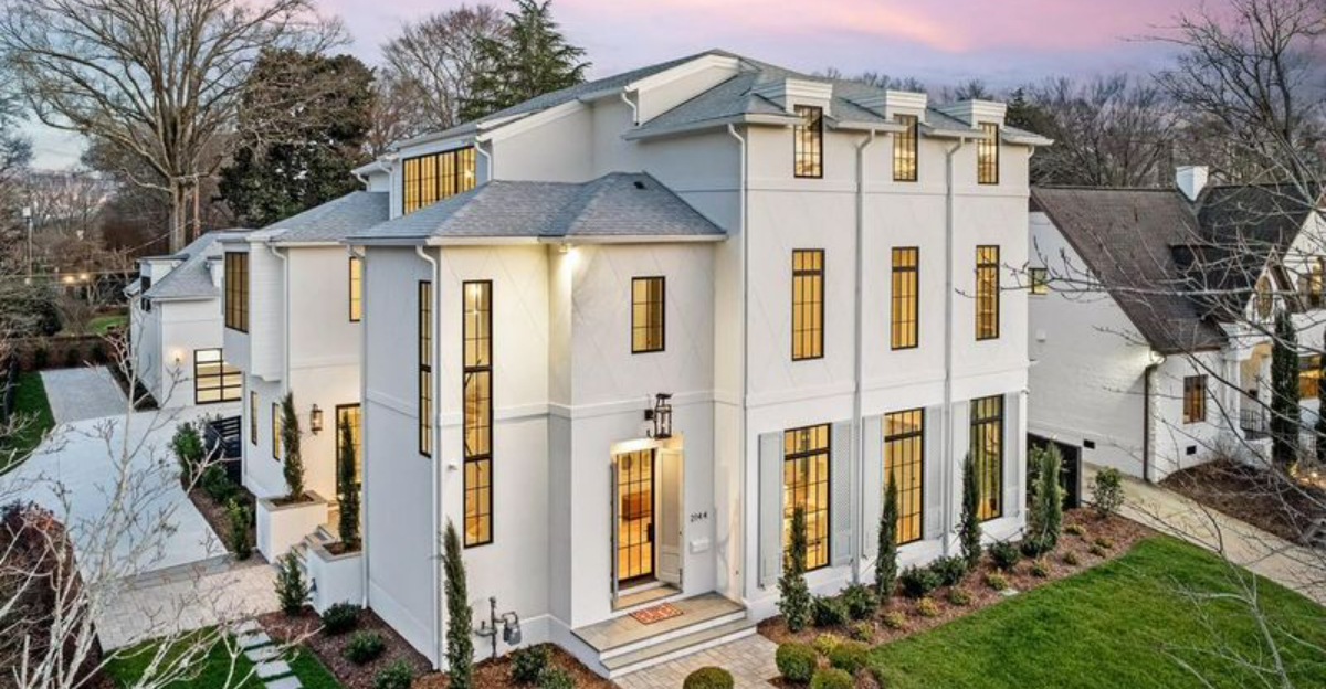 These 10 Home Styles In Charlotte Could Lose Serious Value In 2025 - Decor Hint These 10 Home Styles In Charlotte Could Lose Serious Value In 2025 - Decor Hint