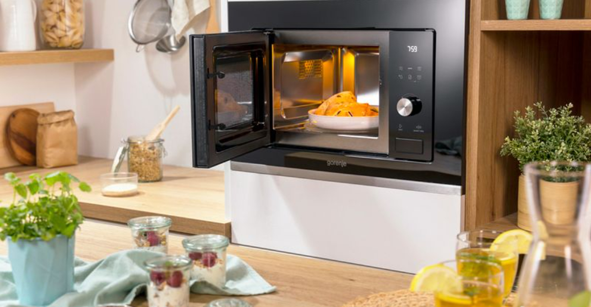 Top 7 Microwaves To Consider For Your Kitchen - Decor Hint Top 7 Microwaves To Consider For Your Kitchen - Decor Hint