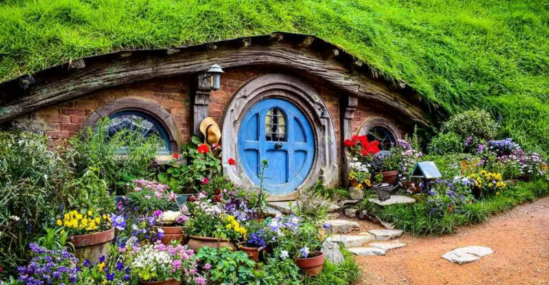 Tour 12 Magnificent Homes Built Into Mother Nature