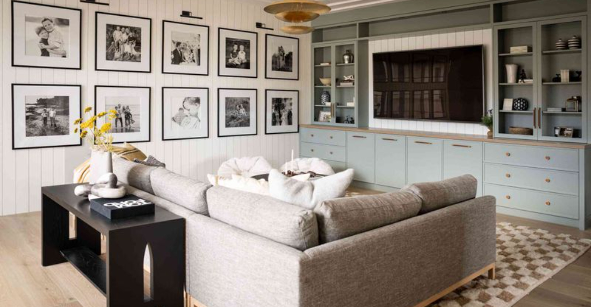 Youre Styling Your Gallery Wall Wrong Heres How To Get It Right According to - Decor Hint