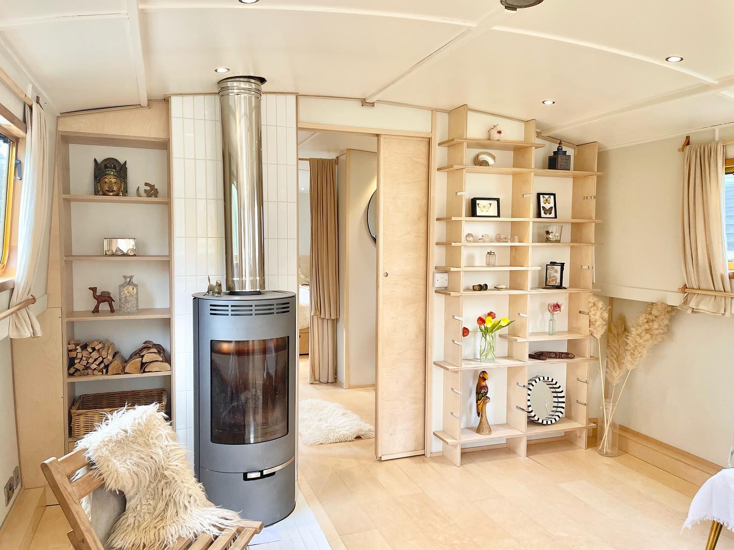 Pretty In Pink: Inside The Ophelia Houseboat’s Bold And Beautiful Bathroom - Decor Hint Ophelia, wide-beam boat interior