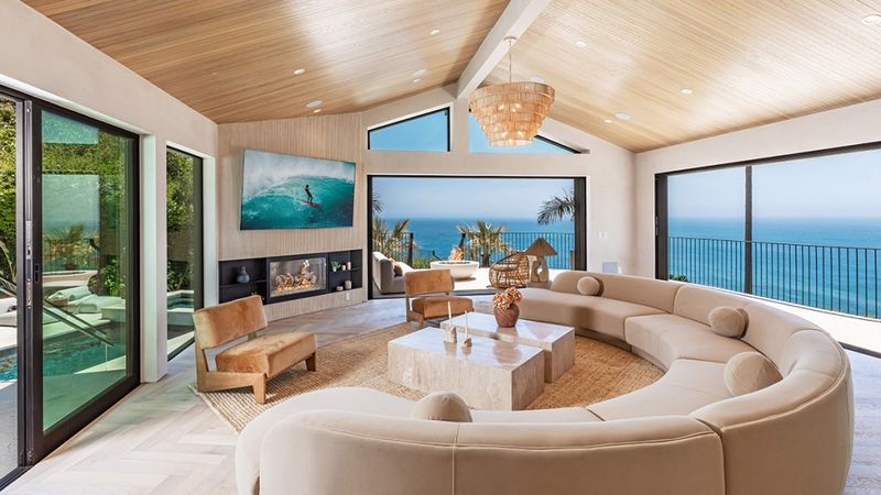 9 California Sunrooms That Bring Back Lazy Afternoons - Decor Hint Malibu Beach House Glass Haven