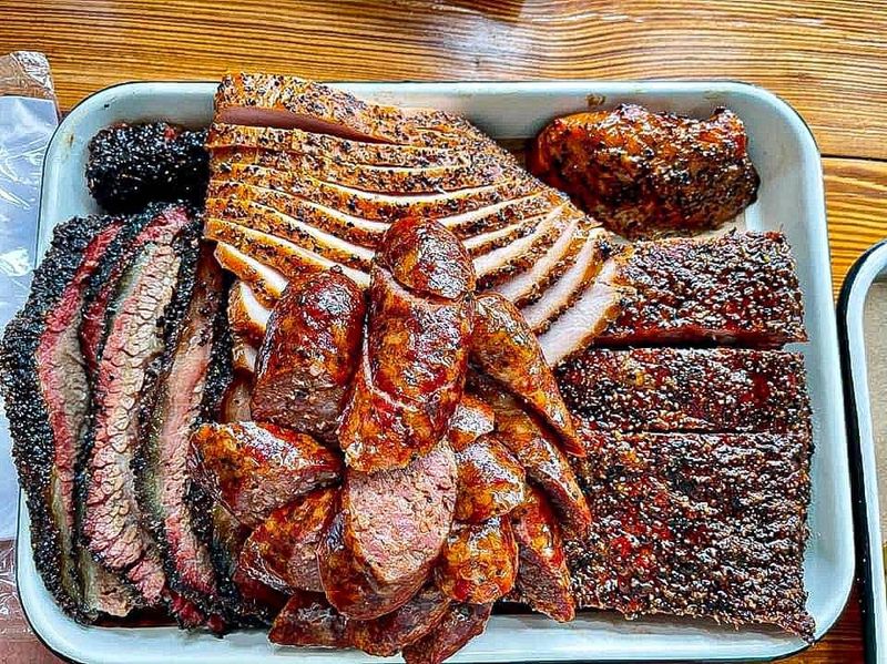 13 Mom-And-Pop Barbecue Joints In Texas Worth The Drive - Decor Hint Burnt Bean Co., Seguin