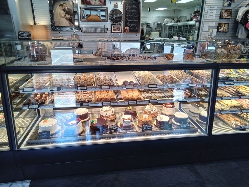 14 Authentic New Jersey Italian Bakeries Straight From Nonna's Oven - Decor Hint Rispoli Pastry Shop & Café – Ridgefield, NJ