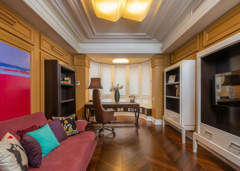 14 Classic Home Features Making Their Way Back - Decor Hint Crown Molding
