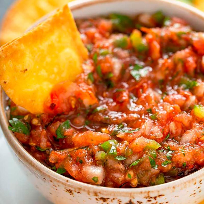 20 Subtle Clues At California Mexican Restaurants You Might Miss - Decor Hint Salsa Served Before the Meal