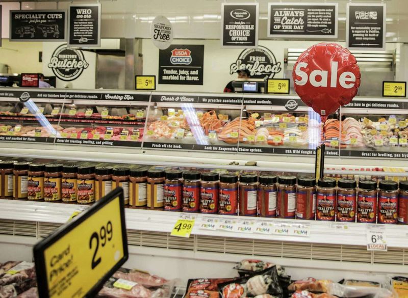 3 Texas Meat Counters That Miss The Cut & 3 That Serve It Right - Decor Hint Randalls – Where Freshness Fades