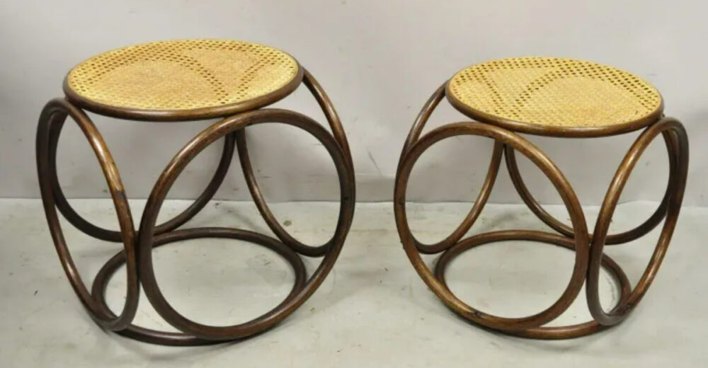 6 Antique Living Room Finds That Sell Big Today And 4 That Always Had Designer Potential - Decor Hint