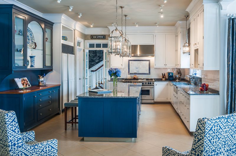 6 Florida Coastal Kitchens With Relaxed Summer Style - Decor Hint Nautical-Inspired Kitchens With Subtle Details