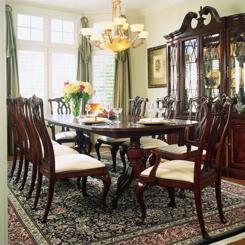 6 Georgia Dining Rooms That Miss The Mark & 6 That Feel Timeless - Decor Hint Overly Formal Faux-Colonial Spaces