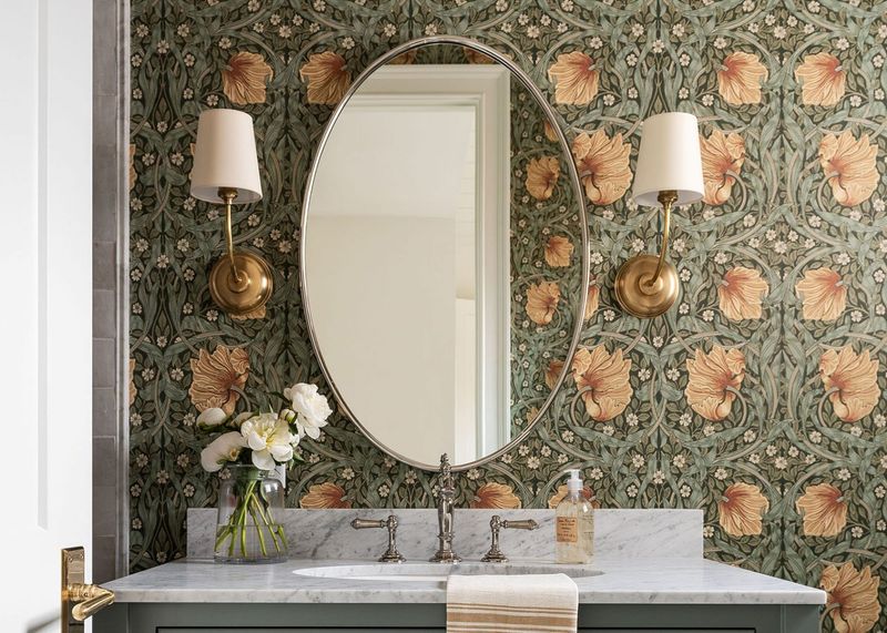 6 Georgia Wallpaper Trends That Flop & 6 That Transform a Room - Decor Hint Outdated Floral Overload