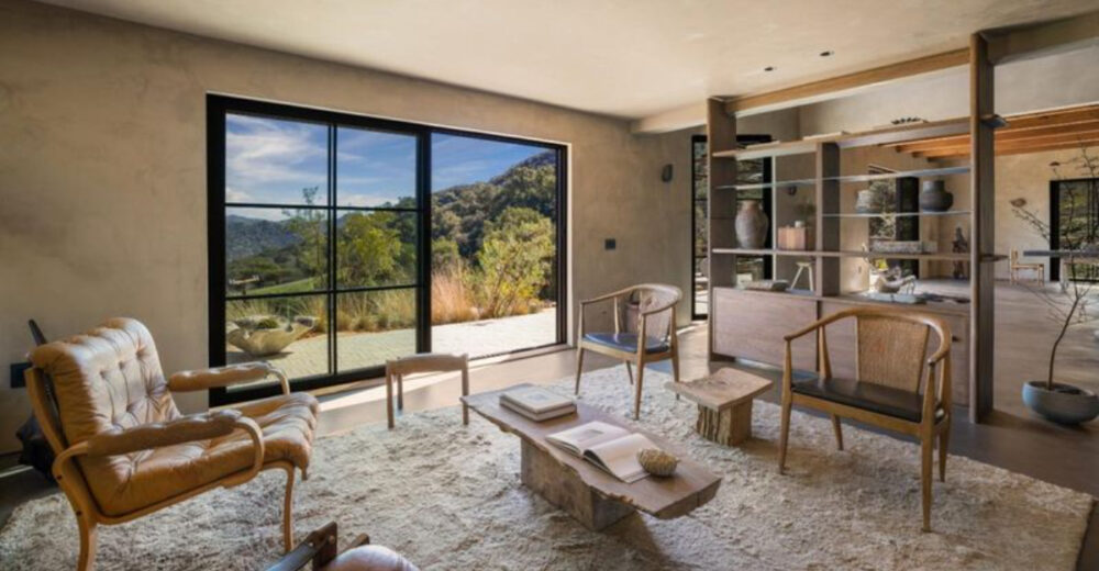 7 California Minimalist Homes That Still Feel Warm Welcoming 2 - Decor Hint