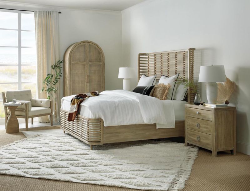7 Florida Coastal Bedrooms That Locals Swear By For Breezy Style - Decor Hint Whitewashed Driftwood Retreats