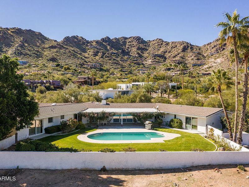 7 Iconic Arizona Block Ranches With Cool Mid-Century Bones - Decor Hint The Sunburst Ranch in Paradise Valley