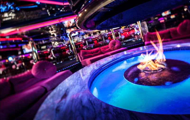 7 Late-Night Eats In Nevada That Actually Satisfy - Decor Hint The Peppermill Restaurant & Fireside Lounge – Las Vegas, NV