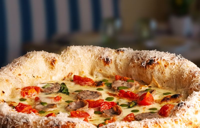 7 Little-Known Italian Restaurants In Florida That Locals Love - Decor Hint Il Pizzaiolo – Miami Beach