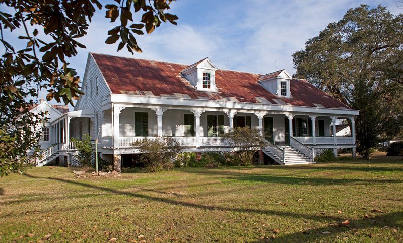 7 Mississippi Farmhouses That Feel Straight Out Of Another Era - Decor Hint The McLemore Homestead