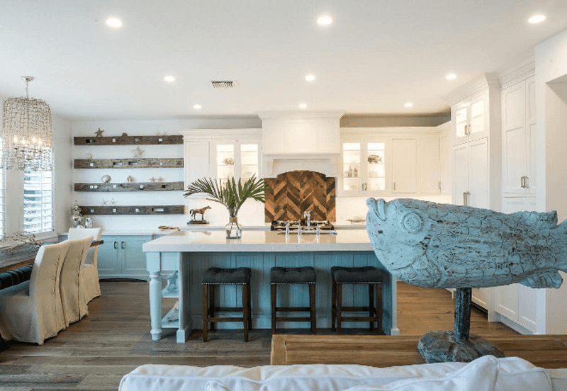 8 Florida Waterfront Homes With Effortlessly Chic Coastal Décor - Decor Hint Key West Cottage Charmer