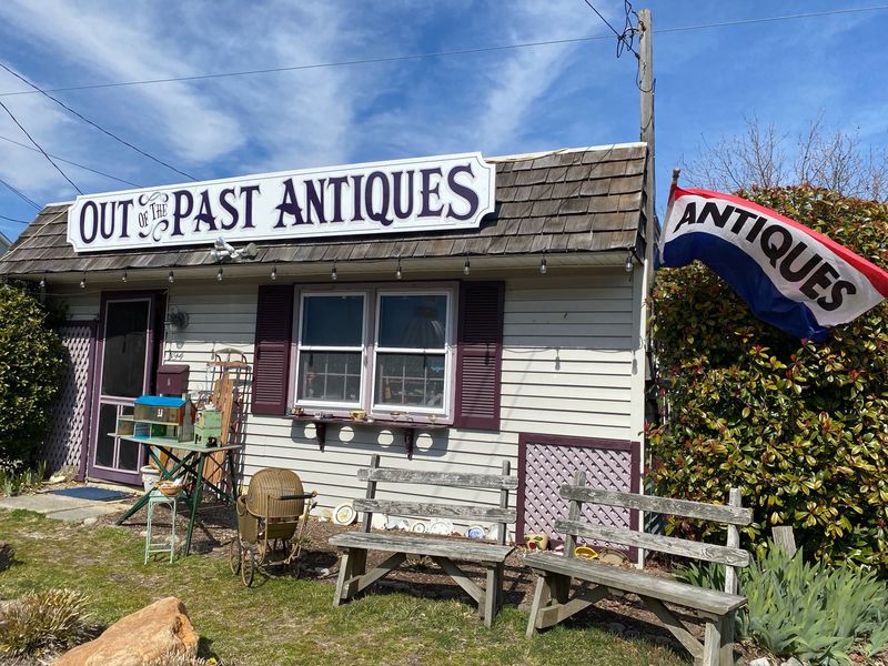 Out of the Past Antiques: Cape May's Time Machine