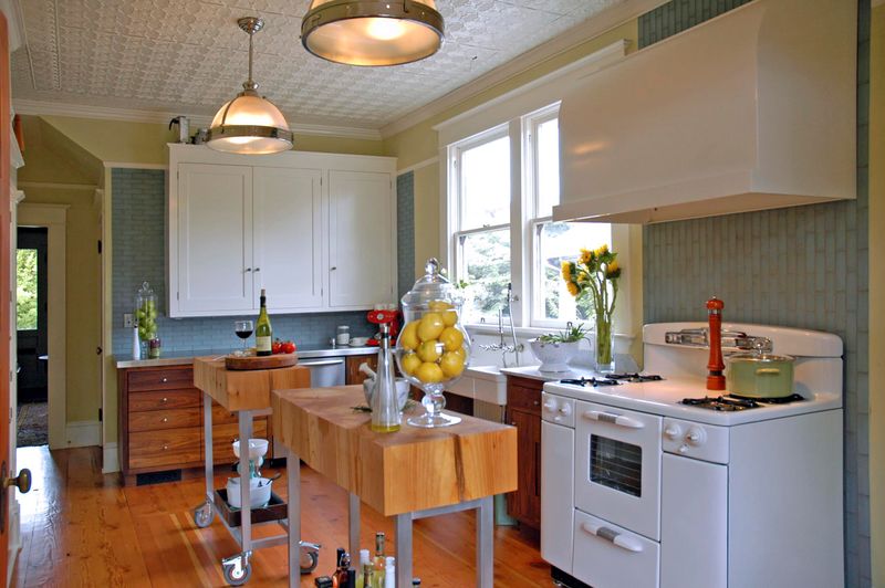 8 Oregon Vintage Furniture Comebacks You Didn't See Coming - Decor Hint Butcher Block Kitchen Islands