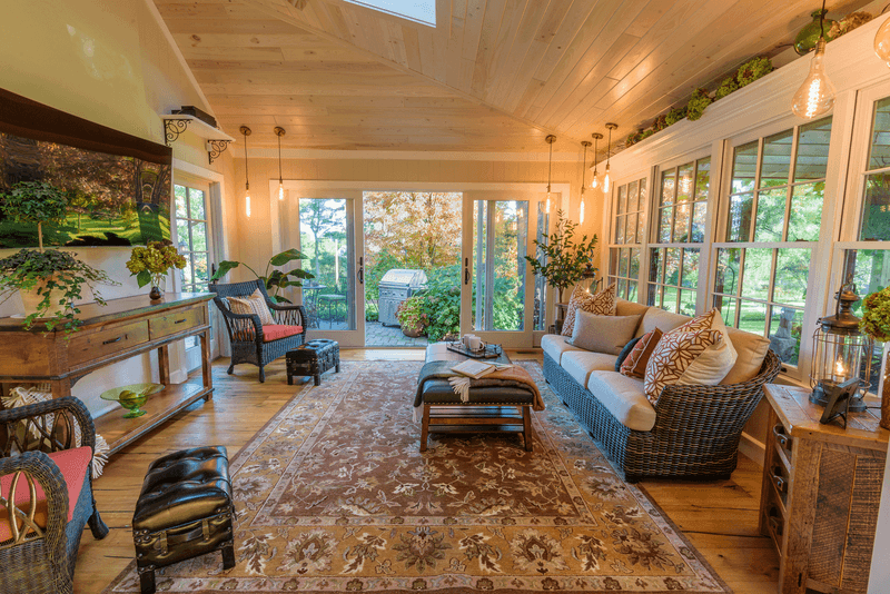 8 Pennsylvania Sunrooms That Soak Up Every Ray - Decor Hint Traditional Farmhouse Sunroom
