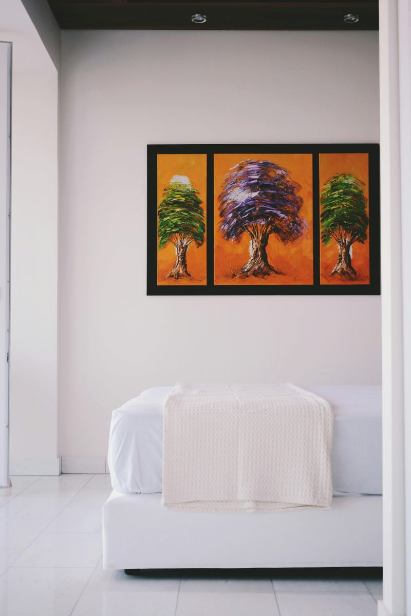9 Living Room Choices I Avoid To Keep Style Timeless - Decor Hint Overly Bright Neon Walls