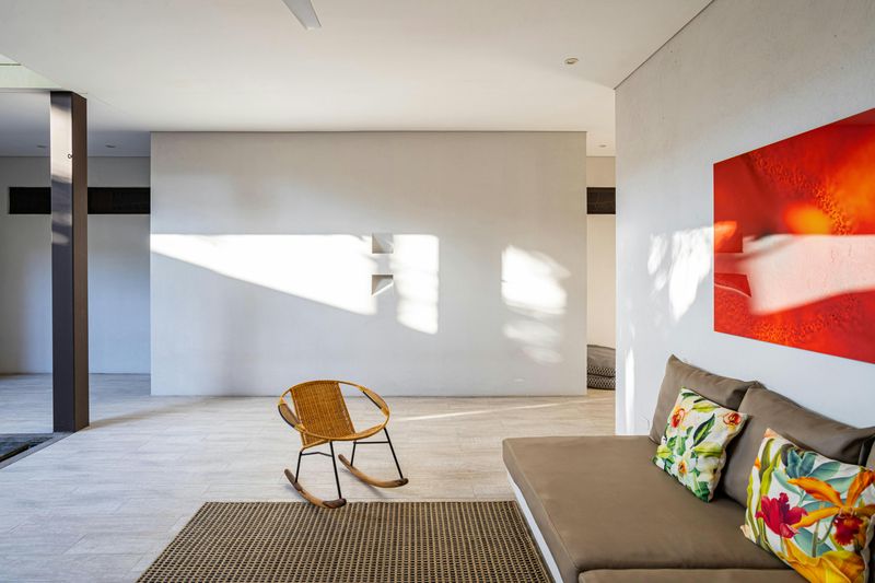 7 Cost-Effective Decorating Strategies From Southern Living That Could Boost Your Home's Style - Decor Hint Mixing Textures