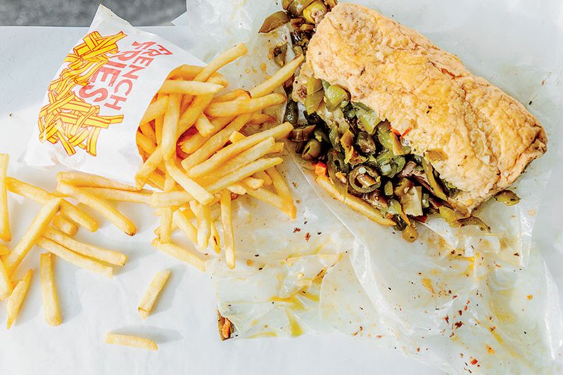 11 Illinois Spots For Simple, Authentic Italian Beef - Decor Hint Johnnie's Beef