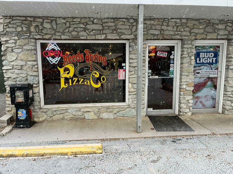 Reeds Spring Pizza Co. — Reeds Spring