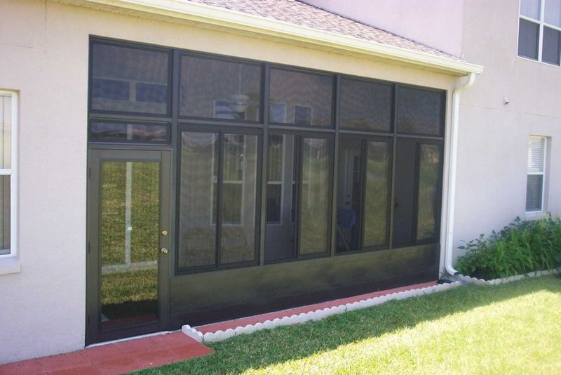8 Florida Screened Porches That Survive Storm Season - Decor Hint Removable Panel System