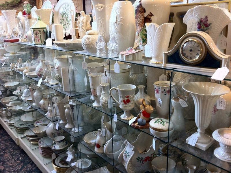 Days of Olde Antique Center: Galloway's Massive Collection
