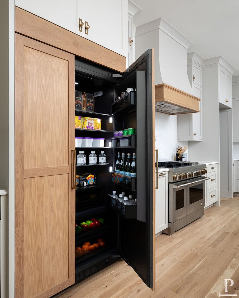 15 Traditional Kitchen Looks In Texas That Might Be Making A Comeback - Decor Hint Paneled Refrigerators