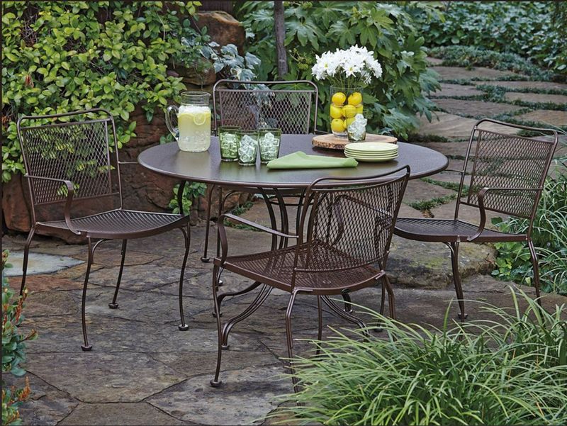 12 Courtyard Styles In New Mexico That Feel Warm And Timeless - Decor Hint Wrought Iron Furniture
