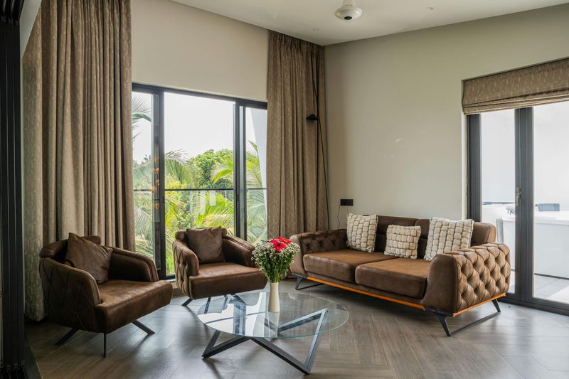 What's The Condition Of The Flooring Throughout?