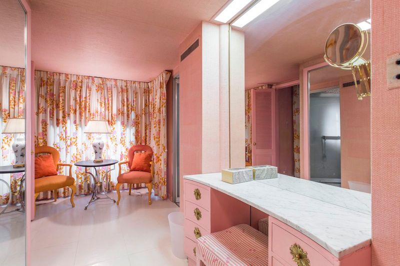 Pink Flamingo Paradise