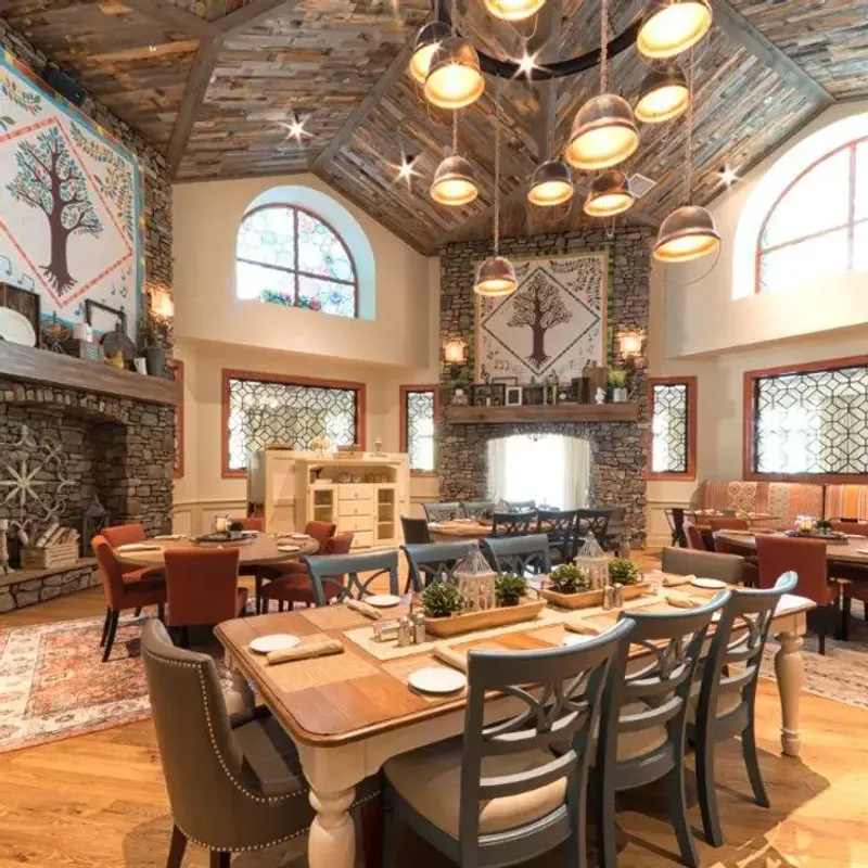 6 Tennessee Buffets To Skip And 8 Worth The Trip - Decor Hint Song & Hearth – Pigeon Forge