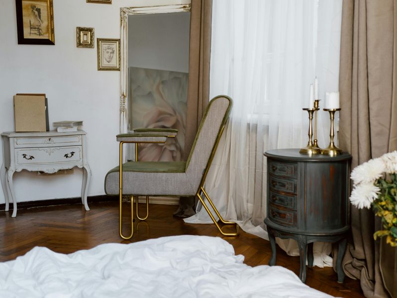 Choose Furniture And Decor That Reflect You, Not Fads