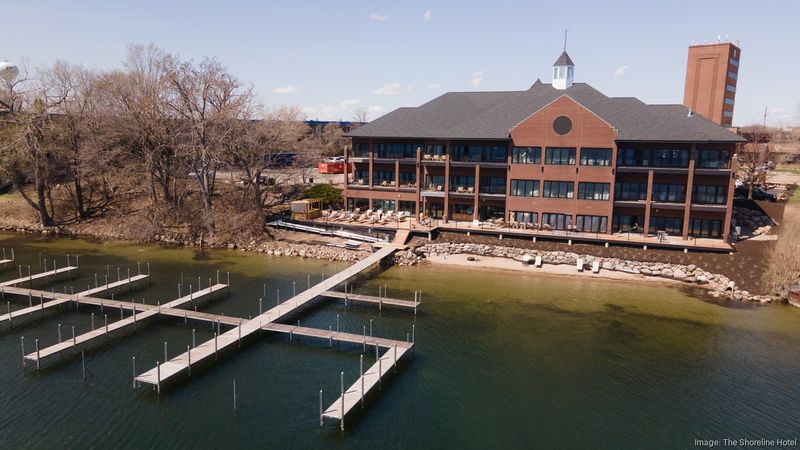 13 Lakeside Dining Spots In Minnesota With Unforgettable Views - Decor Hint Cabana Anna's – Tropical Vibes on Minnetonka