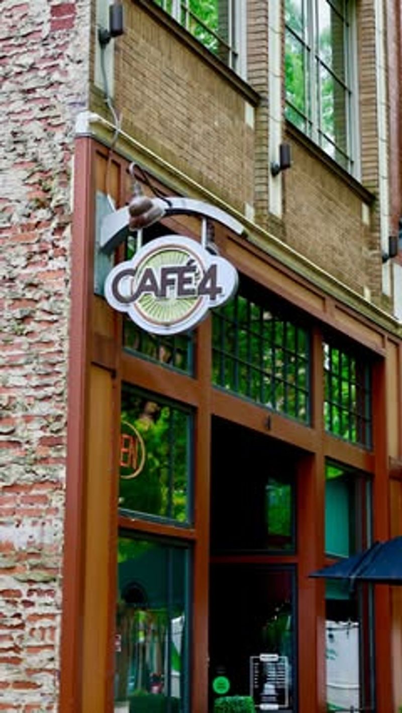 11 Tennessee Dining Nooks Perfect For Pie And Coffee - Decor Hint Café 4 (Knoxville)
