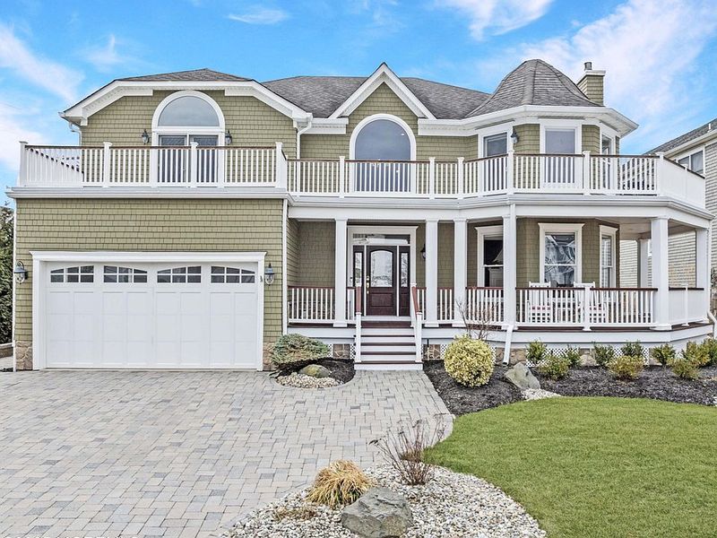 9 New Jersey Shore Homes At Risk By 2027 - Decor Hint Traditional Two-Story Homes in Sea Bright