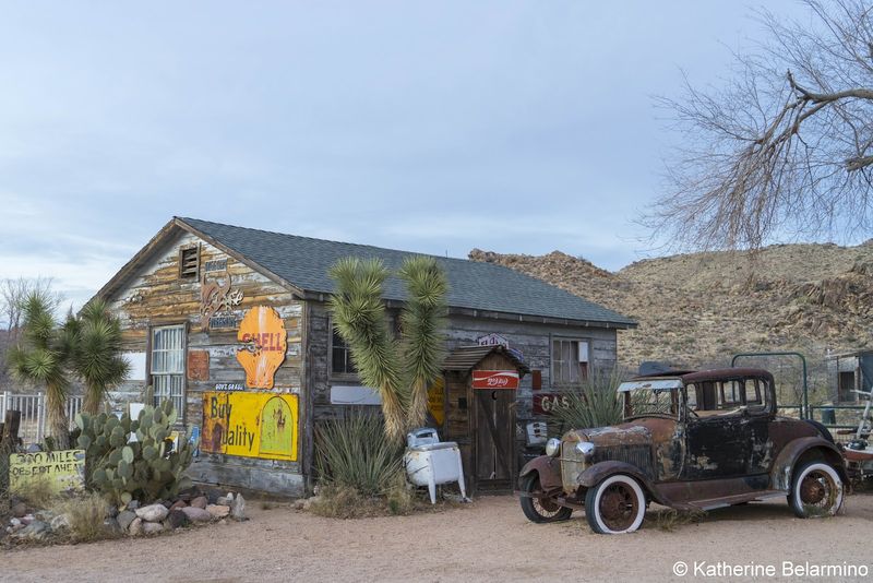 12 California Thrift Stores Packed With Retro Décor Gems - Decor Hint Starlight Drive-In Salvage Yard in Barstow