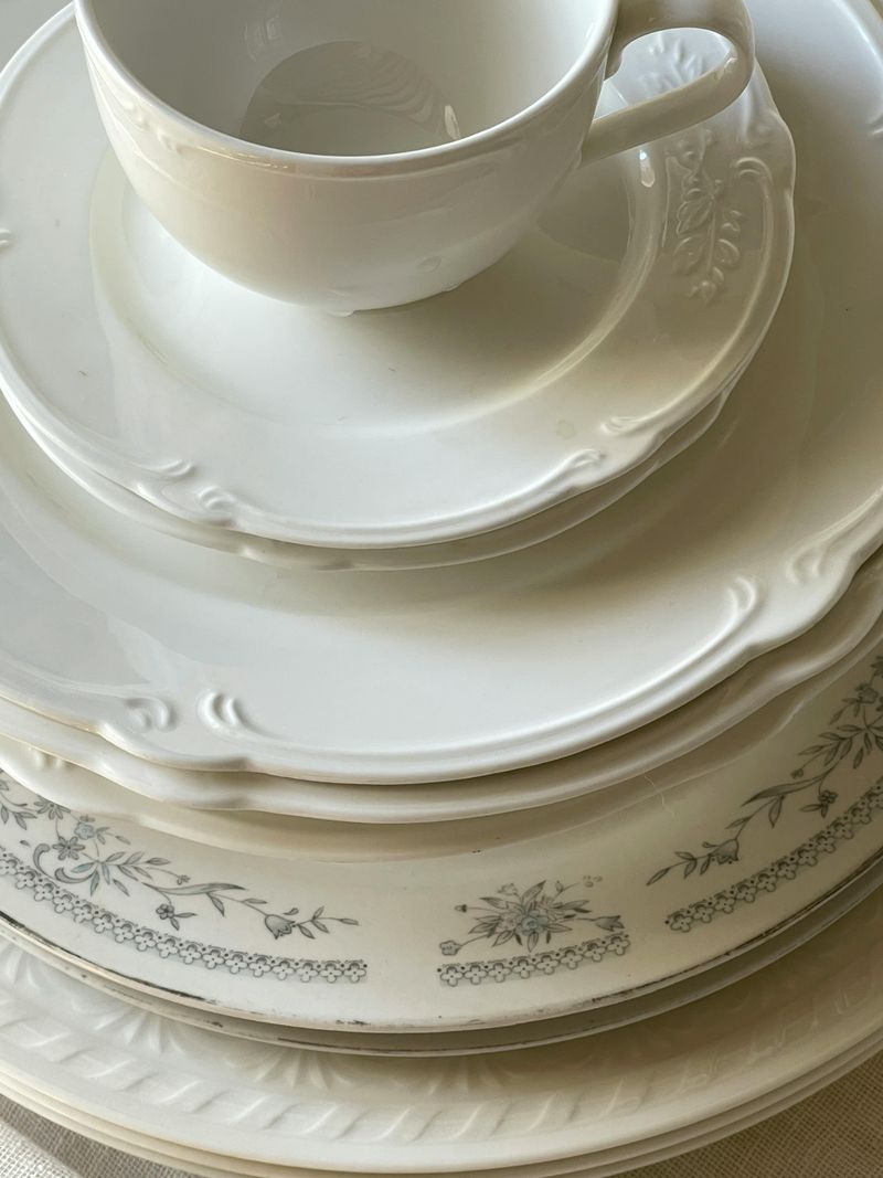 Millennials Would Pay Big for These 14 Nostalgic Items Their Parents Tossed - Decor Hint Retro Corelle Dinnerware