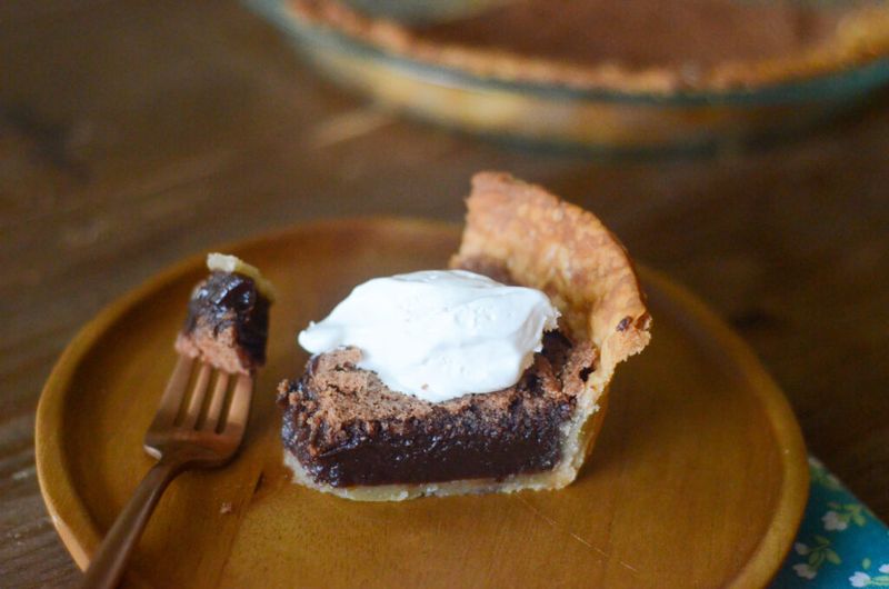 9 Arkansas Pie Stops That Always Taste Like Home - Decor Hint Jerry's Chocolate Chess Creation